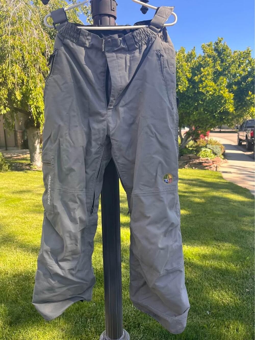 Avalanche Women’s Gray Snow Ski Pants Size Medium